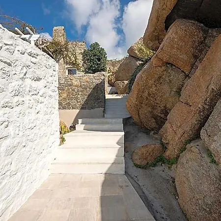 Super Rockies * Mykonos Town